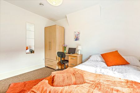 Room in a Shared House, Old Shoreham Road, BN1 - Photo 3