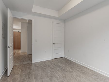 For Lease - 333 Sunseeker Avenue Unit# G7, Innisfil, Ontario - Photo 4