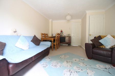 2 bedroom terraced house to rent - Photo 3