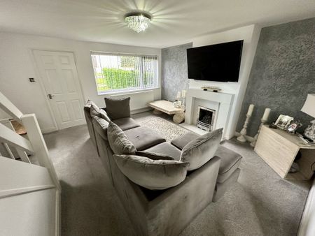 White Laithe Road, Leeds - Photo 3