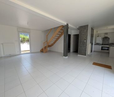 Location Maison 5 pièces 102m² VITRE 35500 - Photo 2