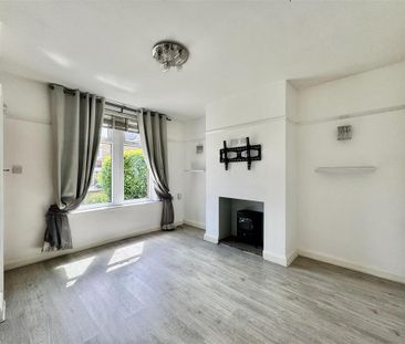 2 bedroom end of terrace house to rent - Photo 3