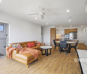 Luxury 2-Bed, 2-Bath Apartment Just 9km from Brisbane CBD - Photo 3