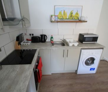 2 bed apartment to rent in Queen Street, Leicester, LE1 - Photo 2