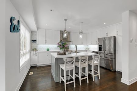 For Lease - 43 Wakely Boulevard, Caledon, Ontario - Photo 3