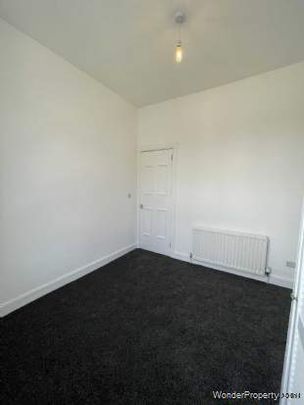 2 bedroom property to rent in Renfrew - Photo 1