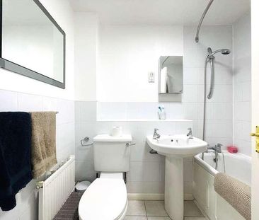 Elm Road, Redhill, RH1 - Photo 3