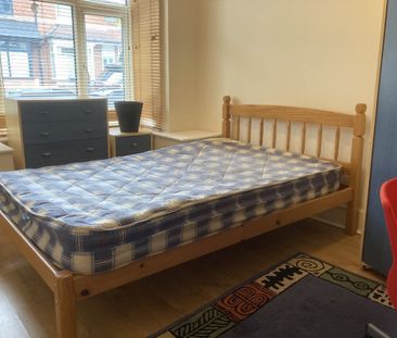 6 bedroom house to rent - Photo 4