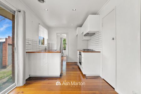 24 Berberis Crescent, Frankston, VIC 3199 - Photo 5