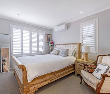 Relaxed Coastal Duplex with Pool, Moments from the Beach - Photo 6