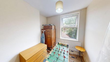 4 bedroom house to rent - Photo 3