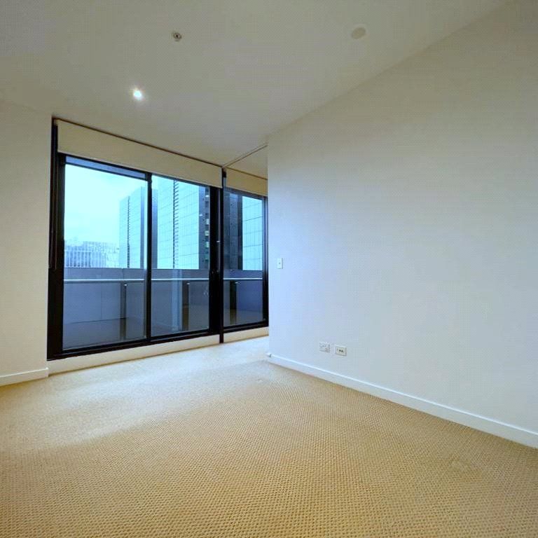 1407/555 Swanston Street - Photo 1