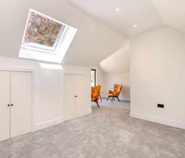 5 bedroom detached house to rent - Photo 4