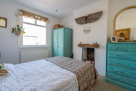 2 Bed Flat, Napier Road, SE25 - Photo 5