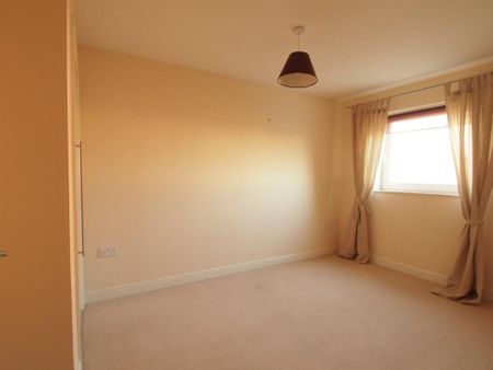 3 bedroom apartment to rent - Photo 2