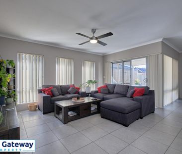 Aubin Grove - Parkside Living - 3x2 - $750 P/W - Photo 3