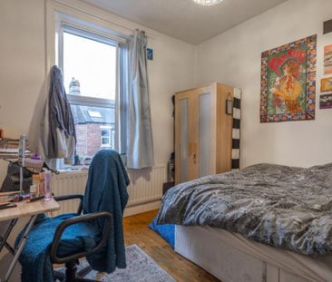 5 bedroom terraced house to rent - Photo 4