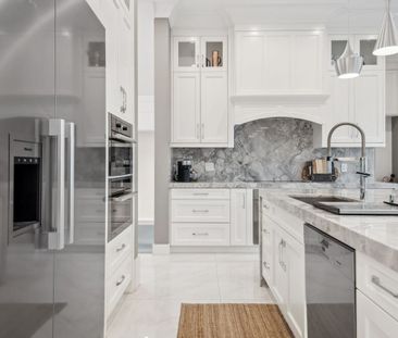 2931 West 39th Avenue apartment — Vancouver, BC (5-Bedroom) - 5 Bed... - Photo 6