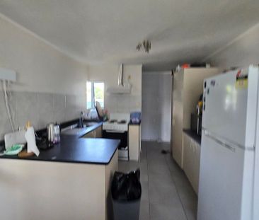 3 Bed Home with Extra Room Space – Secure Backyard - Photo 5