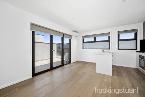 Unit 2/14 Lorensen Avenue, Coburg North. - Photo 1