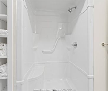 For Lease - 1 PARNELL Unit# 215, McGregor, Ontario - Photo 4