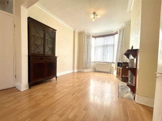 Lopen Road, Edmonton, N18 - Photo 1