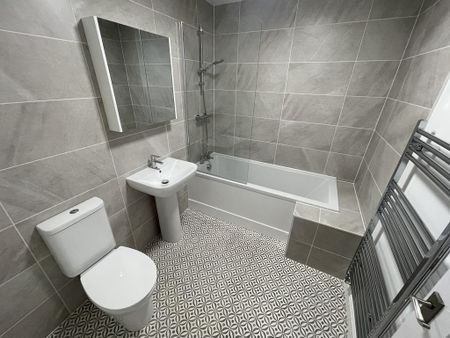2 bedroom terraced house to rent - Photo 5