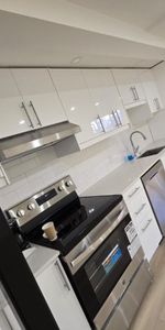 4 1/2 rénové à louer - Ahuntsic - 5 Électros - Photo 3