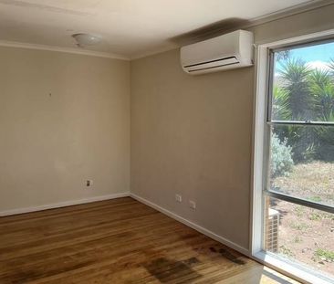 37 Northumberland Crescent, Shepparton - Photo 2