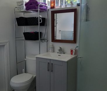 For Lease - 1 Bendamere Drive, Grimsby, Ontario - Photo 1