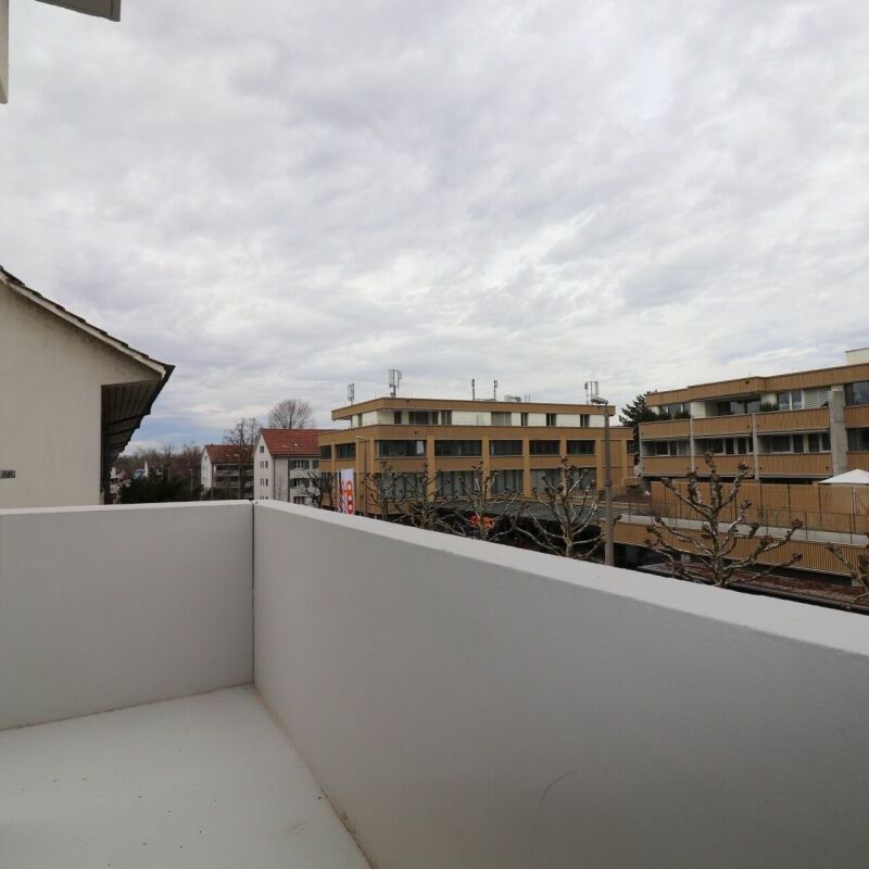 Nähe Rauracherzentrum in Riehen - schöne 5-Zimmerwohnung im 3.OG - Photo 1