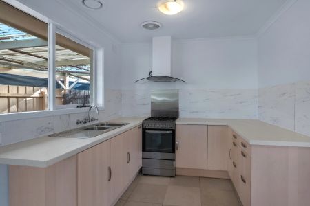 Rustic Elegance and Modern Comfort - Photo 3