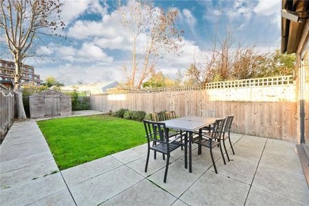 4 bedroom semi-detached house to rent - Photo 5