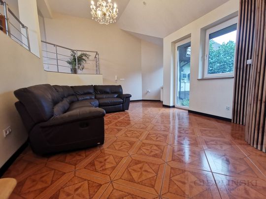 Piękny dom z ogrodem. - Zdjęcie 1