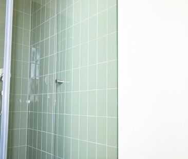 Hochwertige 2-Zimmer Dachgeschosswohnung zu vermieten! - Photo 2