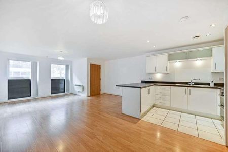 Lanadron Close, Isleworth, TW7 - Photo 2