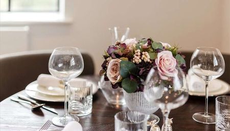 Brand new & stunning two bedroom apartment on the River Thames - Photo 2