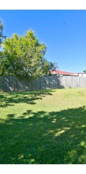 19 Stanway Crescent, 4161, Alexandra Hills Qld - Photo 2