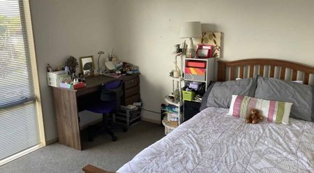 Two Bedroom Townhouse - Photo 3