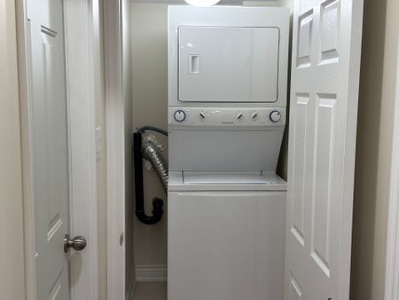 For Lease - 4325 Guildwood Way N/A, Mississauga, Ontario - Photo 5