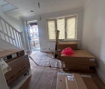 1 bedroom end of terrace to rent Broadwater - Photo 4