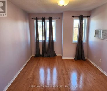 93 FERRAND DRIVE - Photo 3