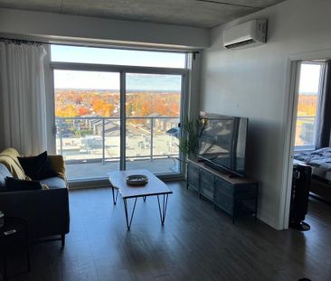 Condo à louer grand 3 1/2 luxueux semi-meublé - Photo 1