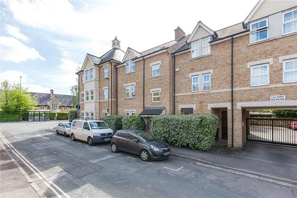 3 bedroom apartment to rent - Photo 1
