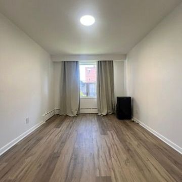 For Lease - 101 Kenwood Avenue Unit# 2, Toronto, Ontario - Photo 1