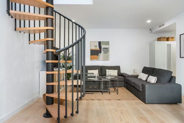 Paseo de la Dirección, Madrid, Community of Madrid 28039 - Photo 1