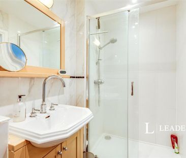 5 bedroom detached house to rent - Photo 2