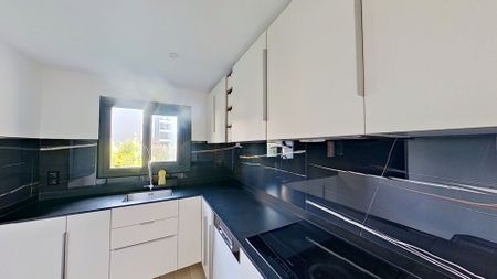 Location Appartement 4 pièces 82m² - Photo 4