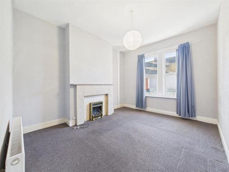 3 bedroom apartment to rent - Photo 2