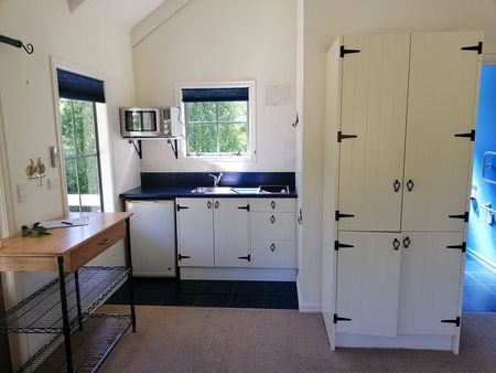 Charming 2BR Home with Garden Oasis - Photo 5